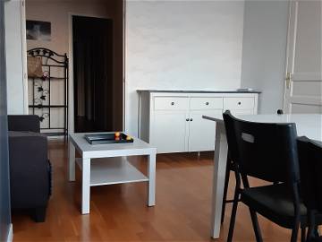 Roomlala | Appartement Entièrement Meublé Pour 4 Colocataires