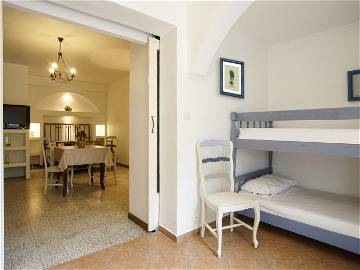 Logement entier à louer à Hyères - photo 1 : chambre-1