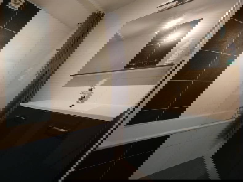 Entire Home Pringy 658338-5