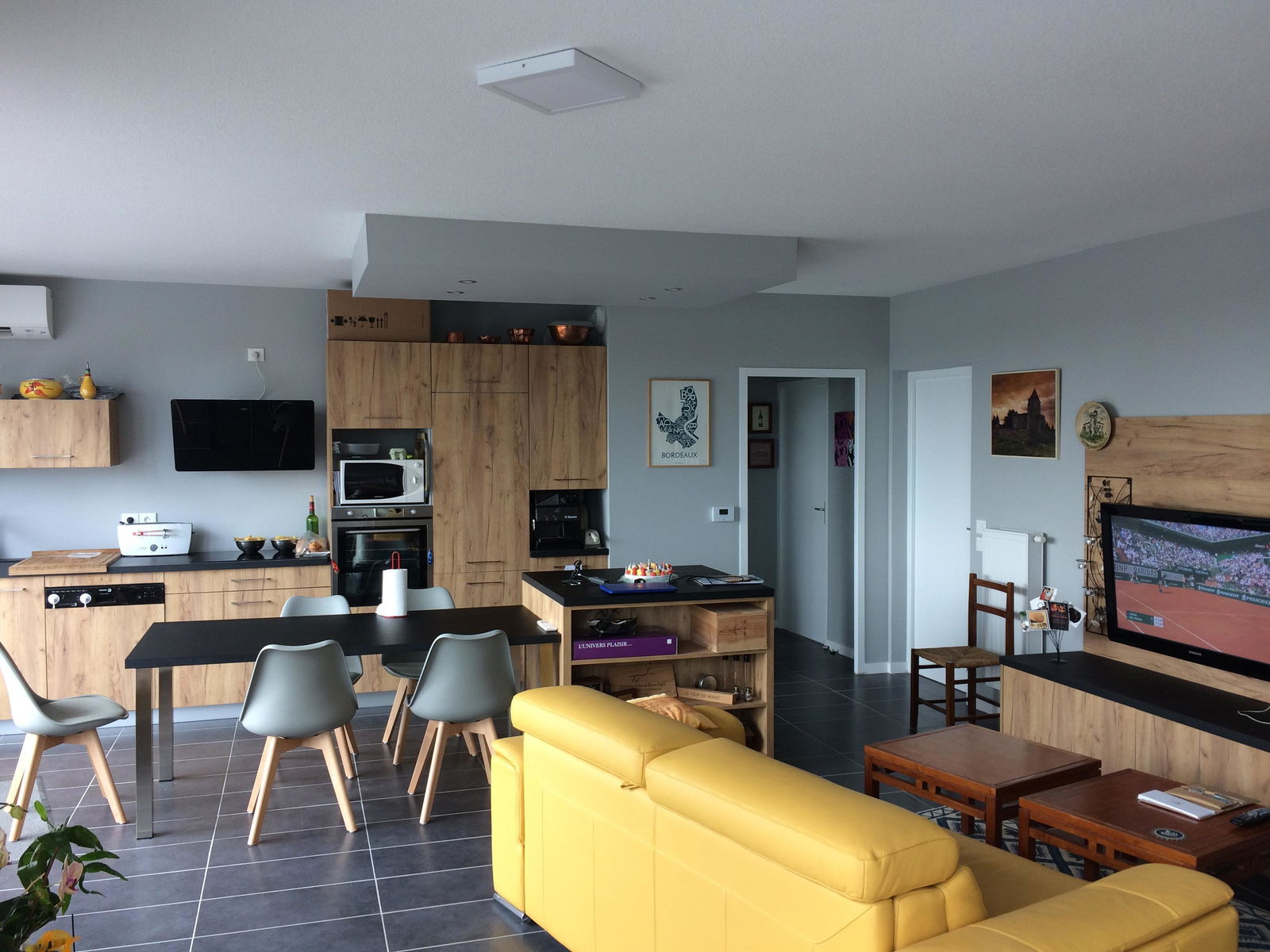 Colocatie Cenon 657899