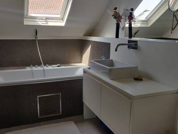 Entire home à louer à Ixelles - bathroom-3