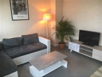 Roomlala | Appartement Lumineux Et Spacieux à Cholet