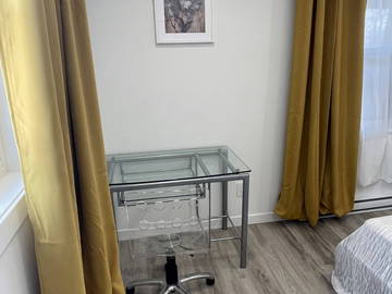 Entire home for rent in Longueuil - photo 7 : Bedroom-7
