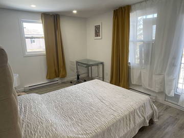 Entire home for rent in Longueuil - photo 28 : Bedroom-28