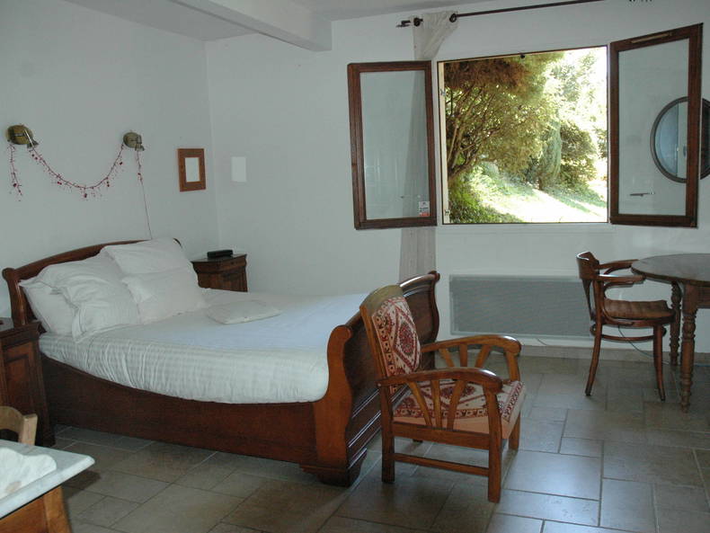 Entire Home Corenc 141841-3