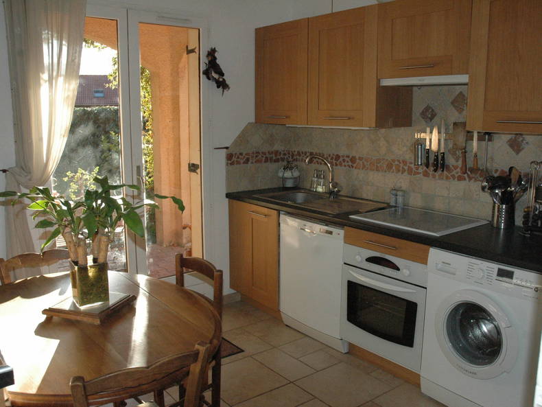 Entire Home Corenc 141841-2