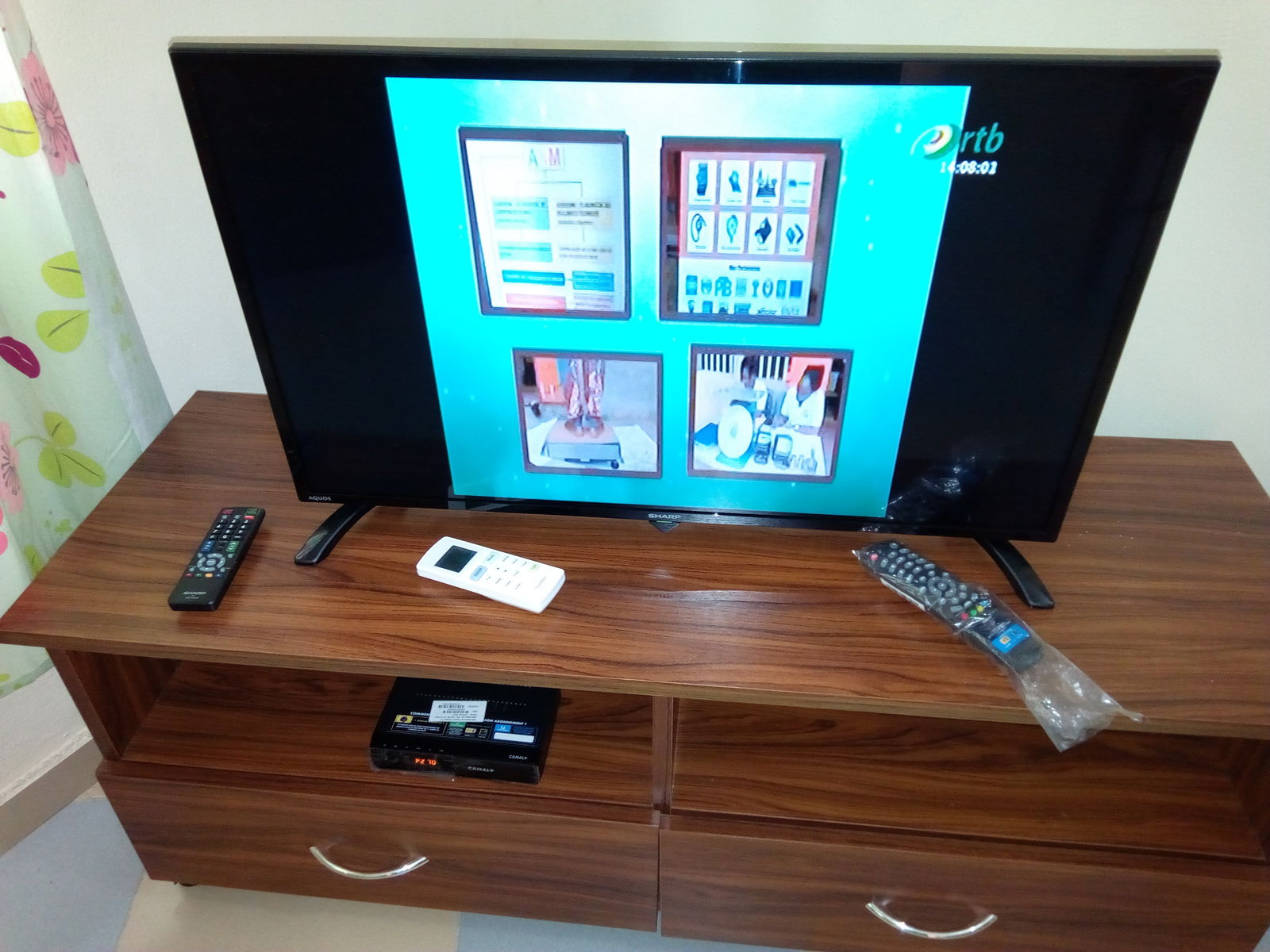 Niezależne Studio Agblangandan 186938