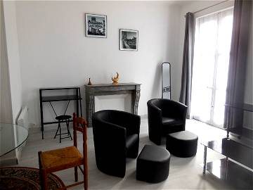 Roomlala | Appartement Meublé, Centre-ville ( Rdc 2  ) Blois