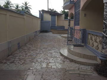 Logement entier à louer à Edéa - photo 1 : autre pièce-1