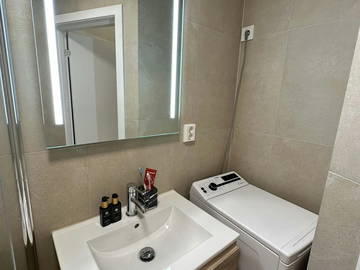 Entire home à louer à Nice - bathroom-8