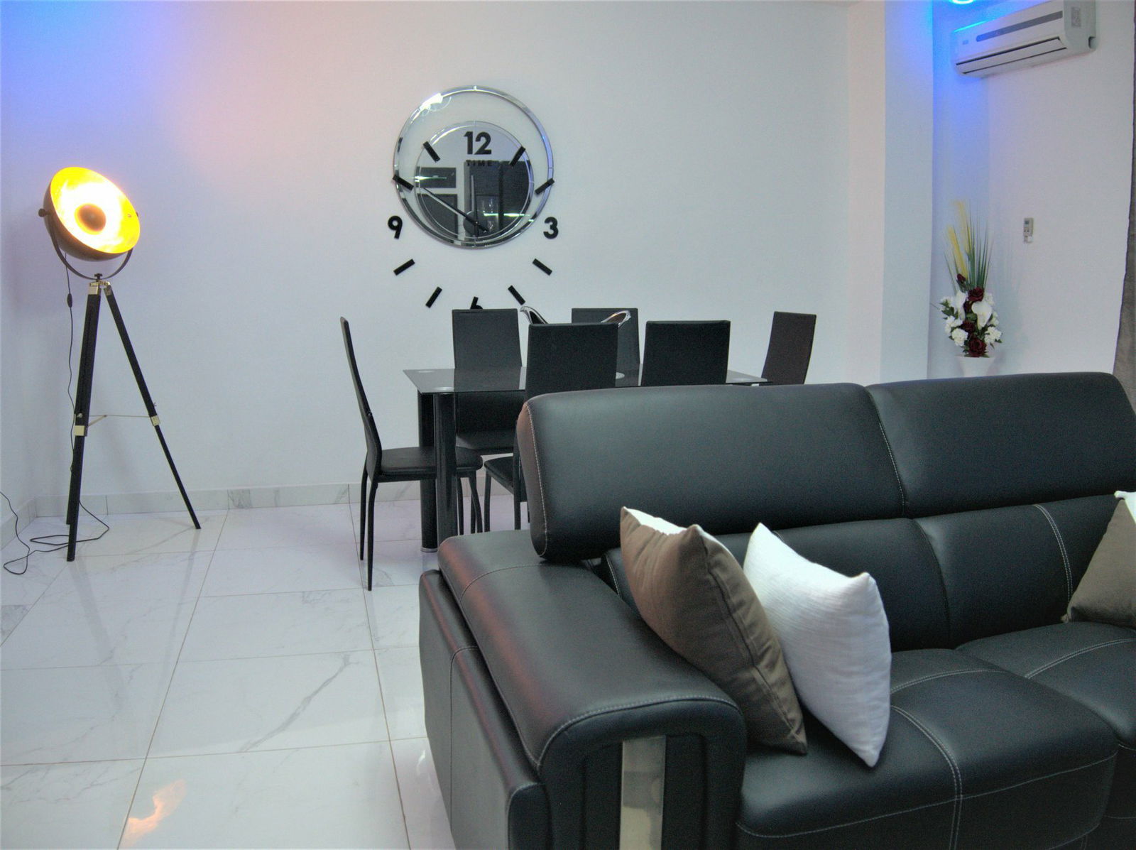 Onafhankelijke Studio Dakar 233068