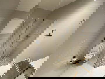 Entire Home Nice 664260-9