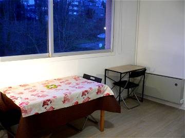 Roomlala | Appartement Neuf - Equipé Et Meublé