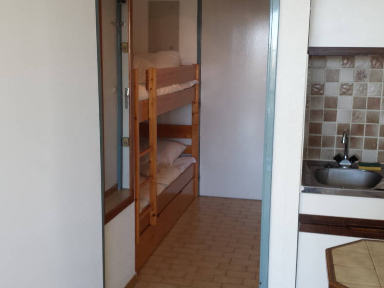 Entire Home Le Grau-du-Roi 99344-5