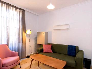 Roomlala |  Appartement rénové d'une chambre à louer dans le centre de 