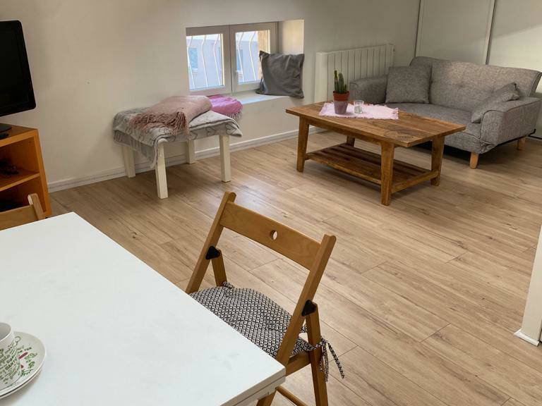 Entire Home Nancy 246154-1