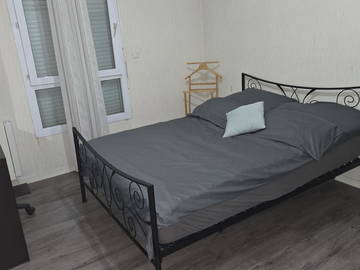 Chambre chez l'habitant à louer à Ferney-Voltaire - photo 1 : chambre-1