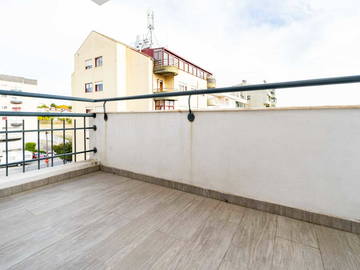 Roomlala | Appartement Spacieux Près Du Métro