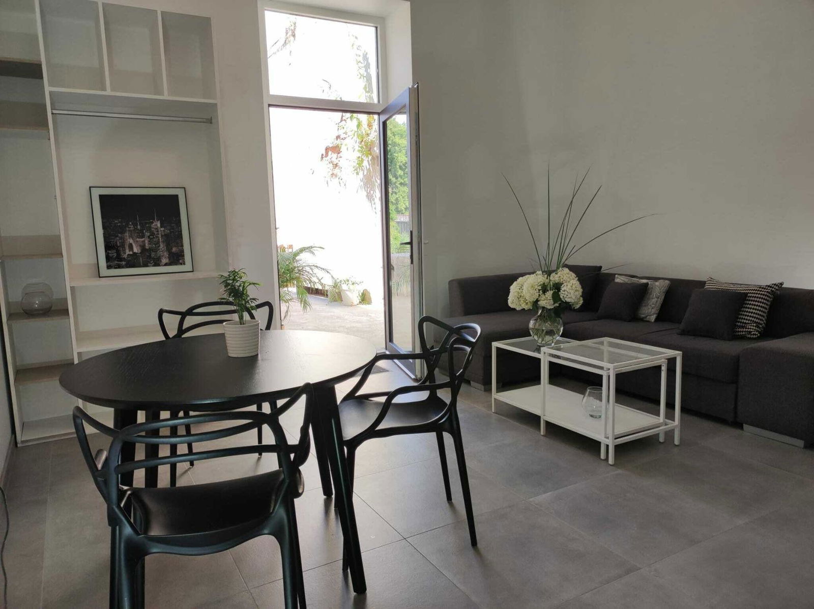 Itsenäinen Studio Charleroi 254108