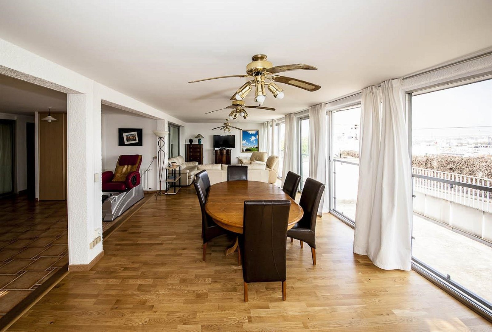Oberoende Studio Suresnes 151397
