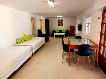 Roomlala | Appartement T1, 55 M² à Valbonne, Terrasse, Parking