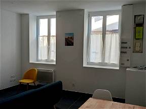 Wohnung T2 - 36 M2 - Erdgeschoss - Thizy Les Bourgs
