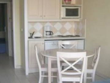 Room For Rent Cannes 14695