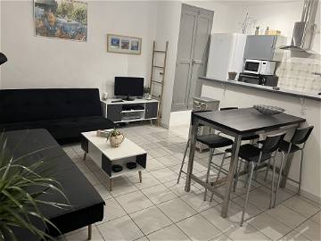 Roomlala | Appartement T2 Avec Terrasse A Vedene, Pres D Avignon