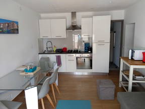 3-room student apartment on the ground floor - 50 m from the beach