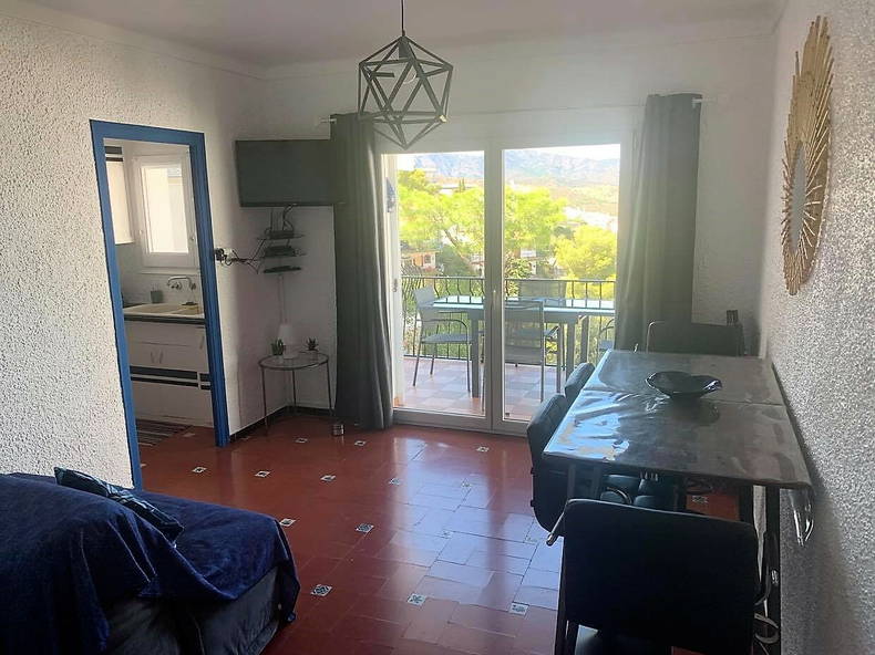 Entire Home Girona 240135-3