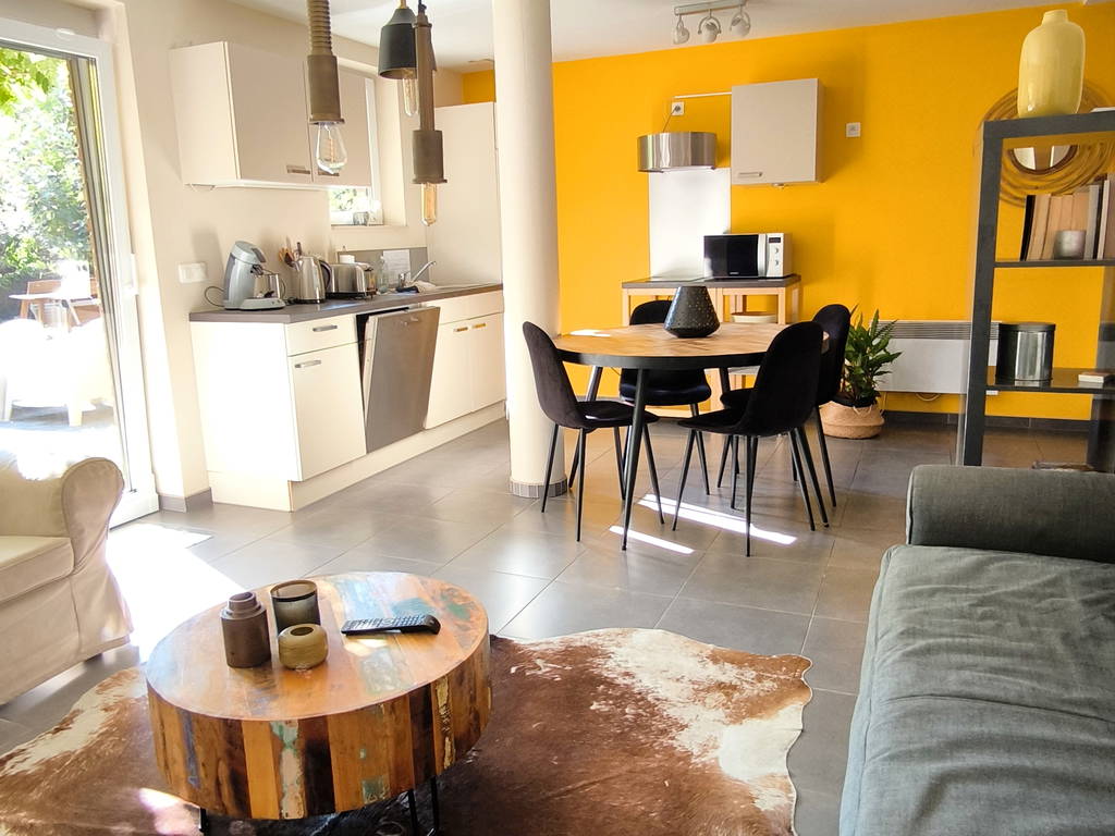 Entire Home Huy 676961-1