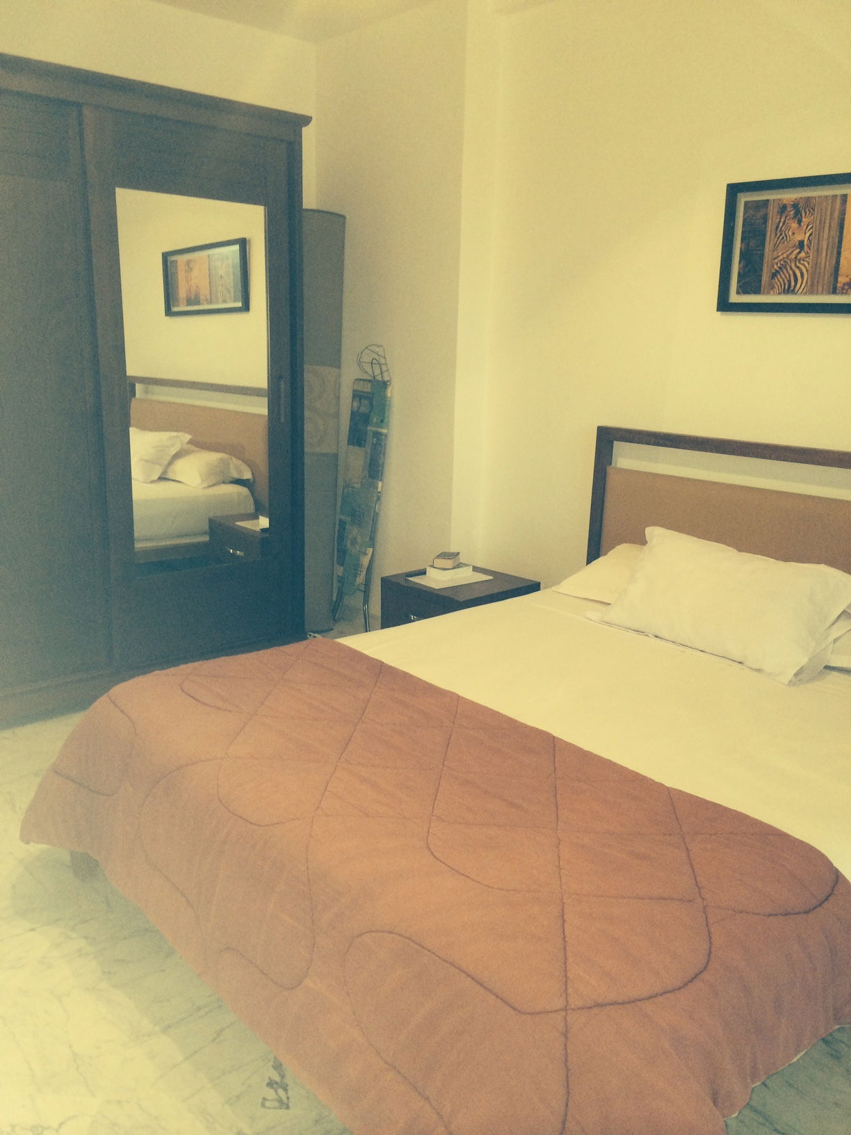 Onafhanklike Ateljee Tunis 107828