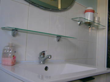 Logement entier à louer à Lourdes - photo 12 : salle de bain-12