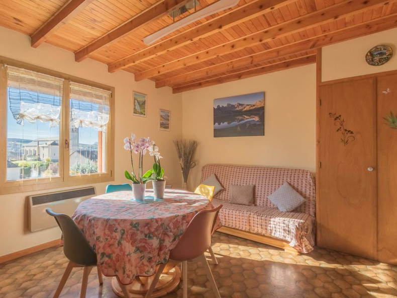 Entire Home Saint-Julien-en-Champsaur 95373-1