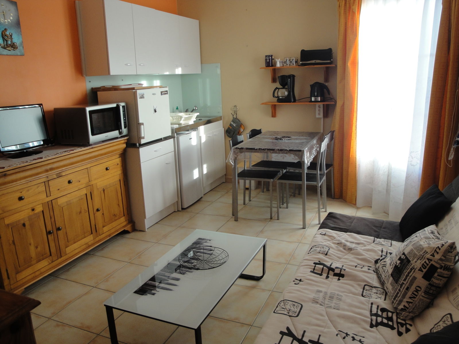 Onofhängeg Studio Saint-Laurent-d'Aigouze 87387