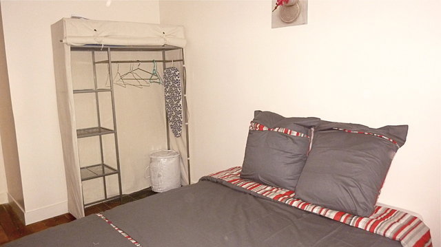 Ganz Haus Paris 24785