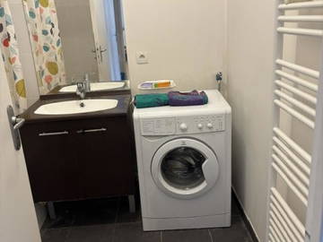 Logement entier à louer à Lyon - photo 14 : salle de bain-14