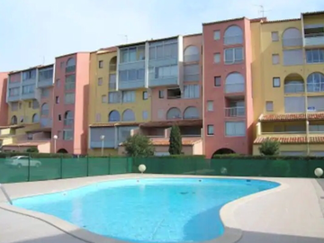 Apt T2+cabine climatisé à 1 min mer+balcon+piscine