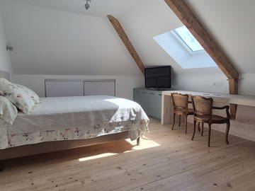 Chambre chez l'habitant à louer à Arpajon-Sur-Cère-1