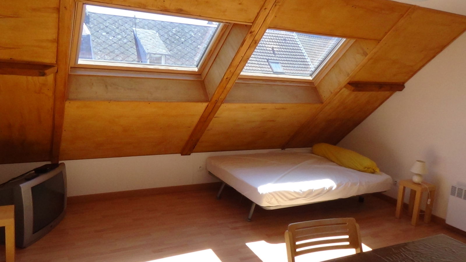 Independent Studio Arras 28130