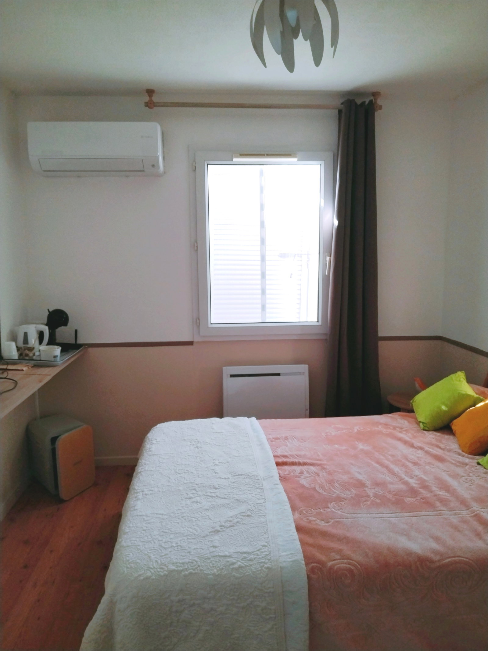 Quarto Em Casa Do Anfitrião Villefontaine 678175