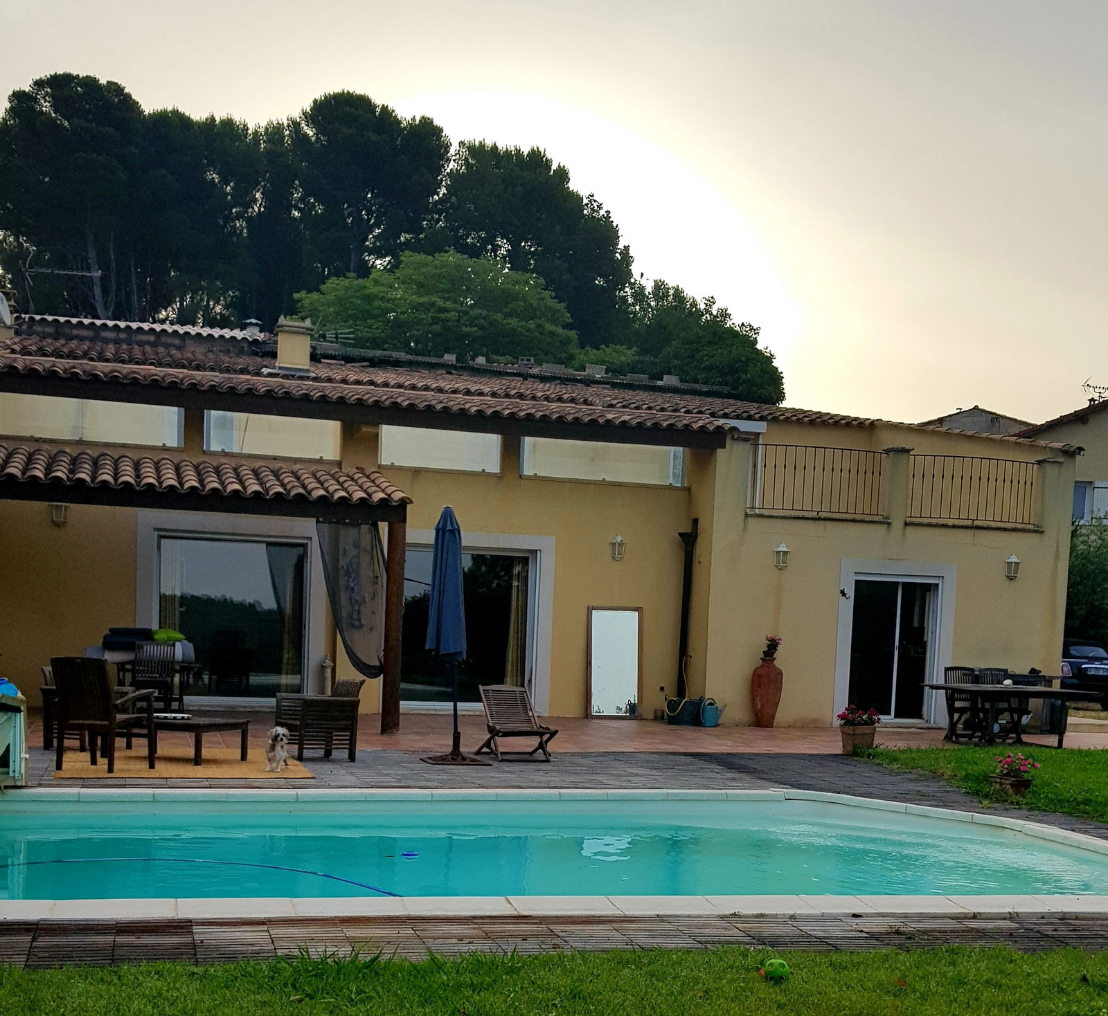 Quedarse En Casa Éguilles 250064