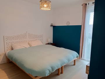 Roomlala | ASANA : Hauptzimmer, King Size Bett 180cm, Meublée, WIFI