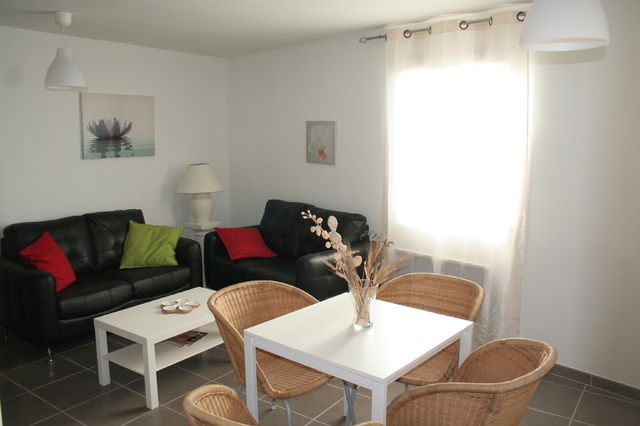 Kotimajoitus Nîmes 40800
