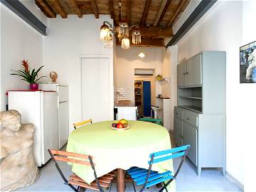Private Room Arles 203606-2