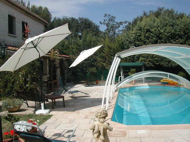 Oberoende Studio Châteauneuf-le-Rouge 49025