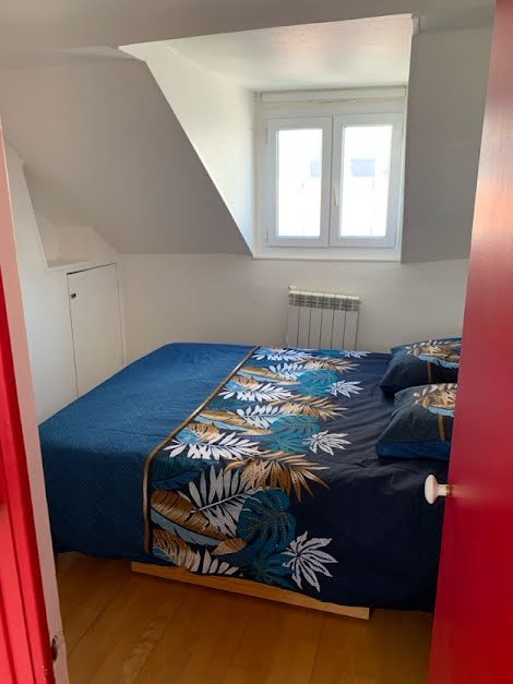 Ganz Haus Paris 552580