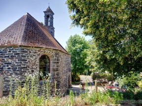 Atypisches Häuschen In Einer Kapelle