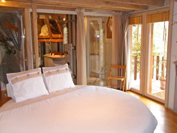 Bed And Breakfast Cabrerets 49295-1