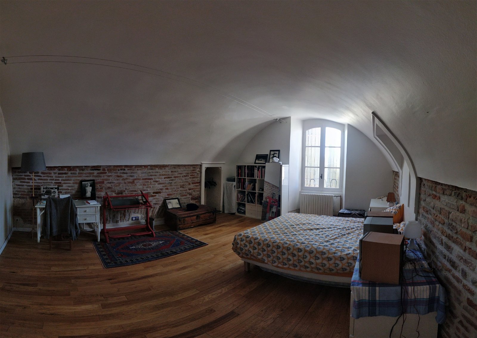 Independent Studio Albi 260375